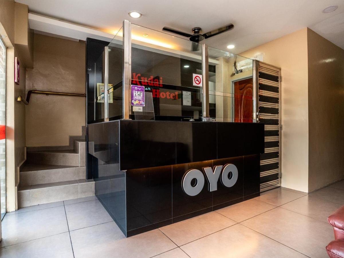 Oyo 1010 Skudai Hotel Exterior photo